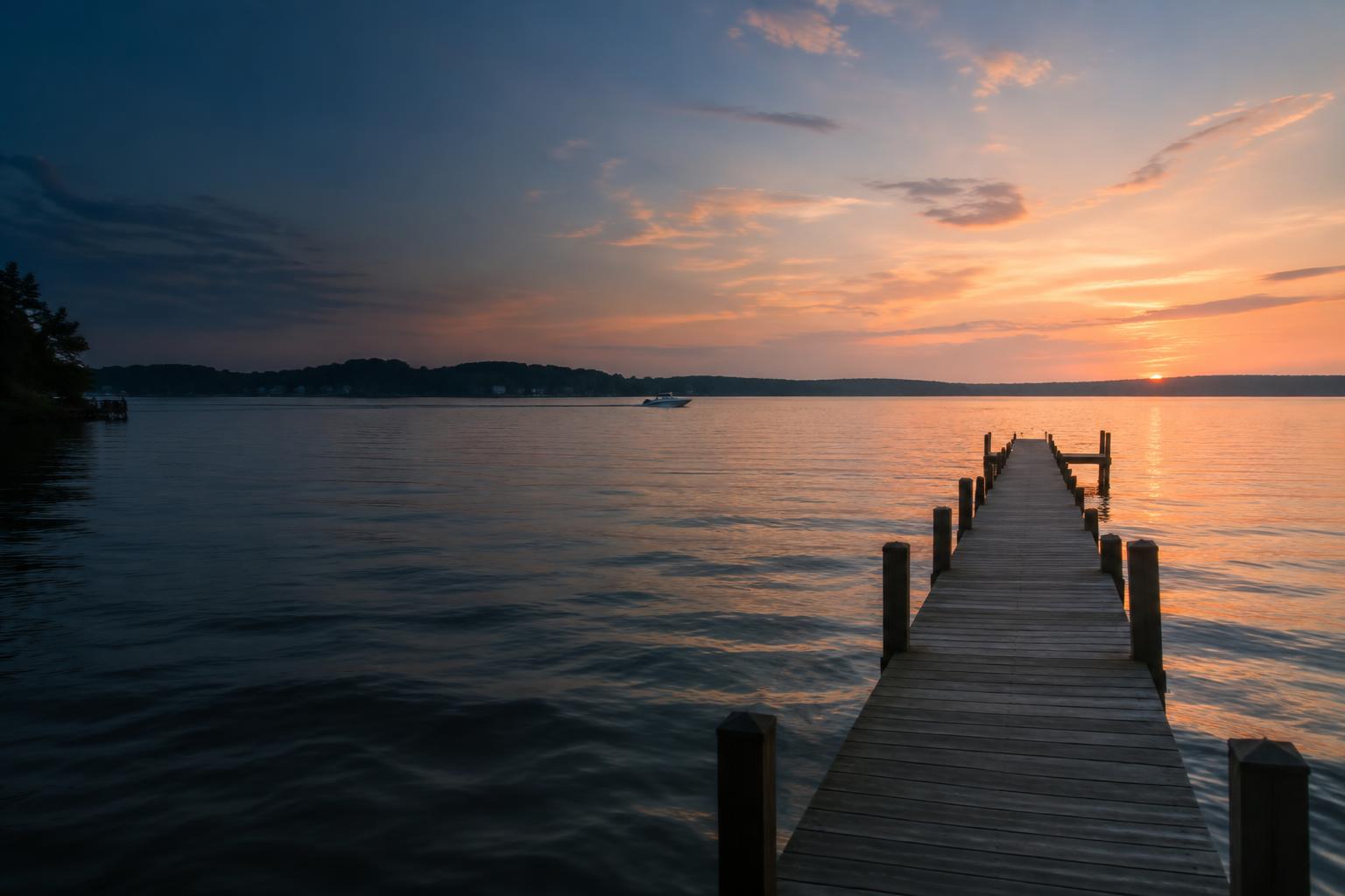 Evening light across a Lake Norman dock
